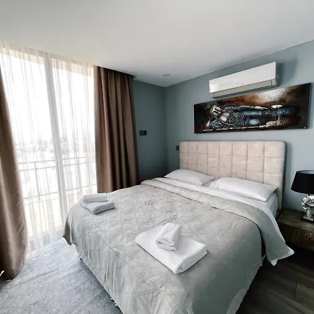Elegance Paradise Apartament *